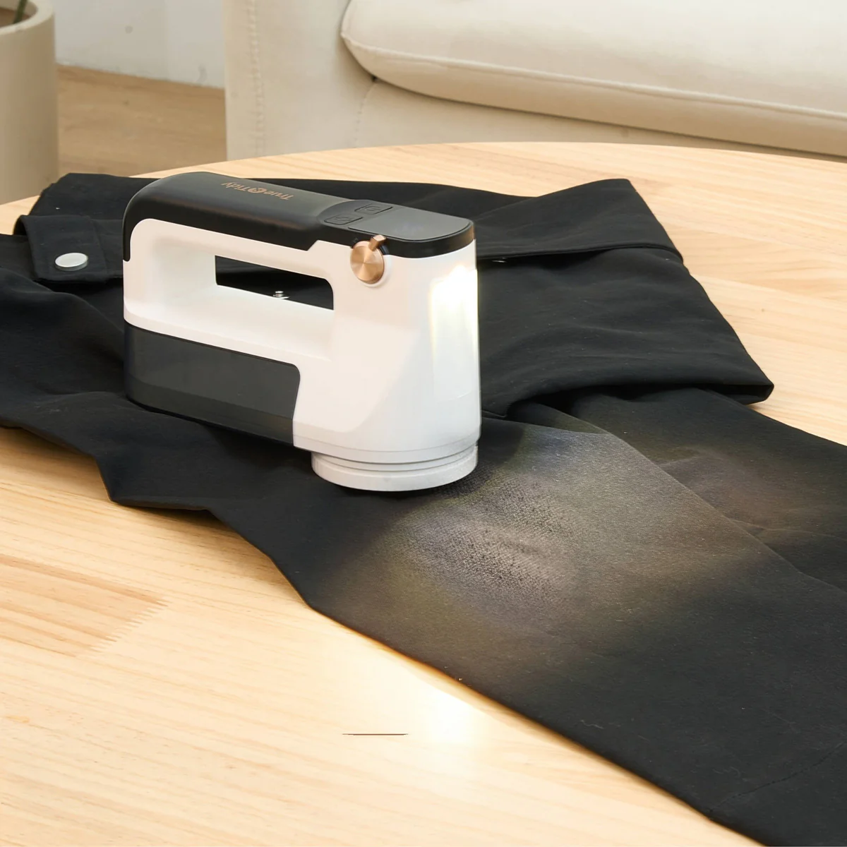 LED Turbo Fabric Shaver